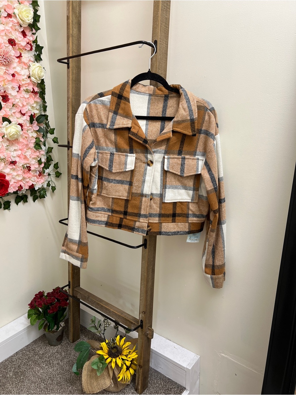 Checked Cropped Shacket Jacket - Tan & White